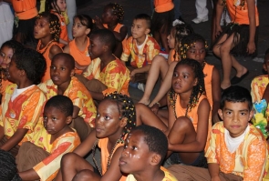 Los niños también hicieron parte del desfile.