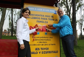 La Secretaria de Cultura María Claudia López y el Alcalde Enrique Peñalosa en la inauguración PPP Parque de los Novios